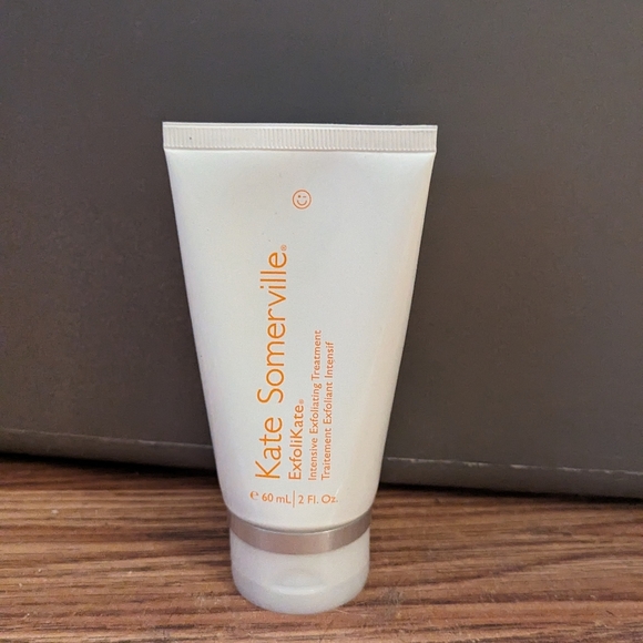 Exfolikate Exfoliating Treatment - Picture 1 of 5